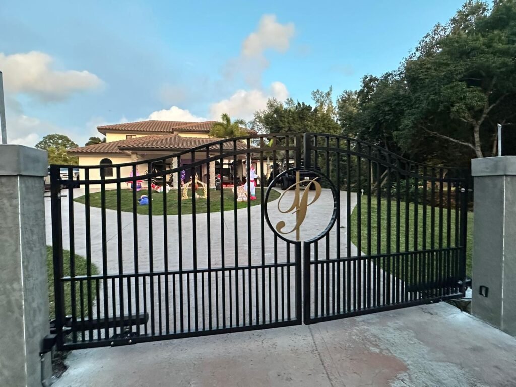 Gate Custom Custom Black Gate automatic